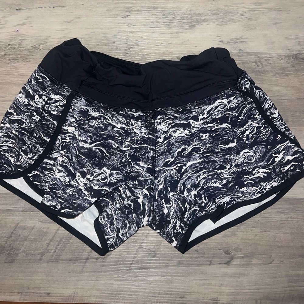 Lululemon Shorts!!